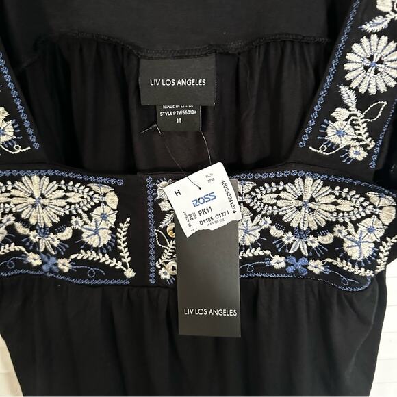 Liv Los Angeles medium peasant blouse nwt - Picture 3 of 7